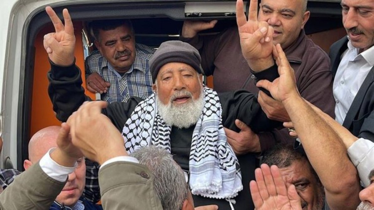 ইসরায়েলের কারাগার থেকে মুক্ত ফিলিস্তিনের সবচেয়ে বয়জৈষ্ঠ বন্দী