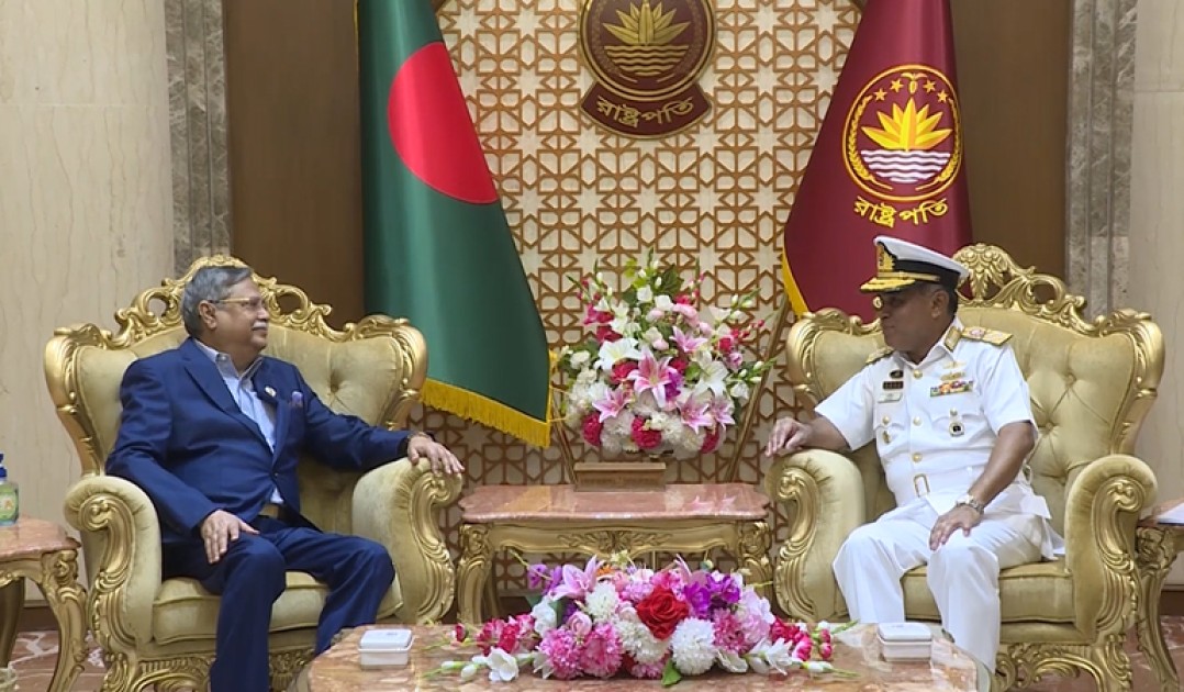 রাষ্ট্রপতির সঙ্গে নৌবাহিনী প্রধানের সৌজন্য সাক্ষাৎ
