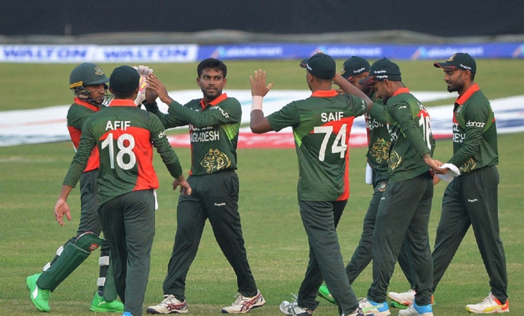 লঙ্কান লিগে চমক মোহাম্মদ মিঠুন