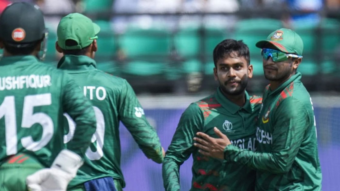 আফগানদের ১৫৬ রানে গুঁড়িয়ে জয়ের স্বপ্ন দেখছে টাইগাররা