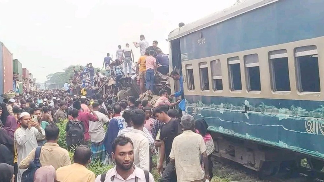 ভৈরবে ভয়াবহ ট্রেন দুর্ঘটনায় নিহত ১০