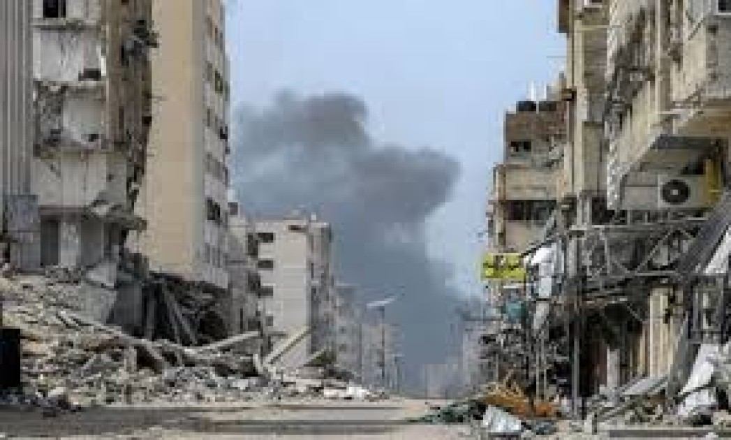 ধ্বংসস্তূপে পরিণত গাজার আল-শিফা হাসপাতাল