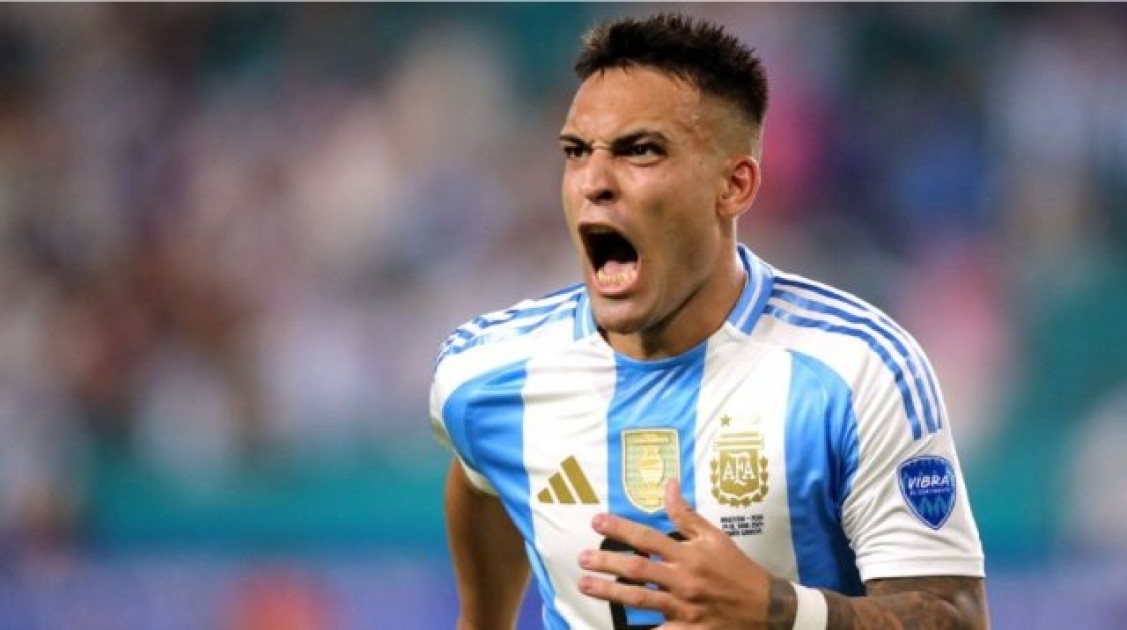 জোড়া গোলে গ্রুপ চ্যাম্পিয়ন আর্জেন্টিনা